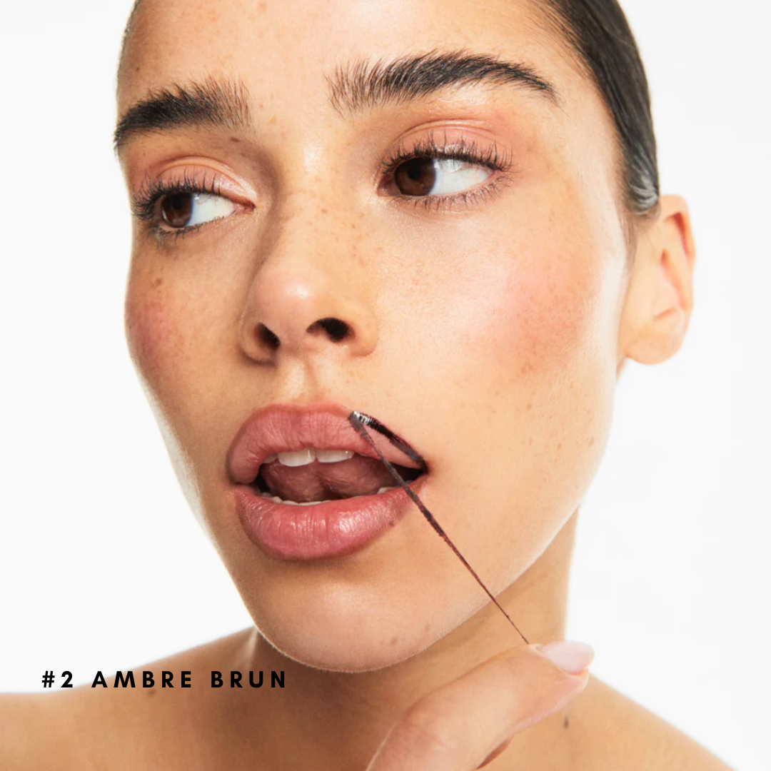 Encre à lèvres semi-permanente et son Révélateur