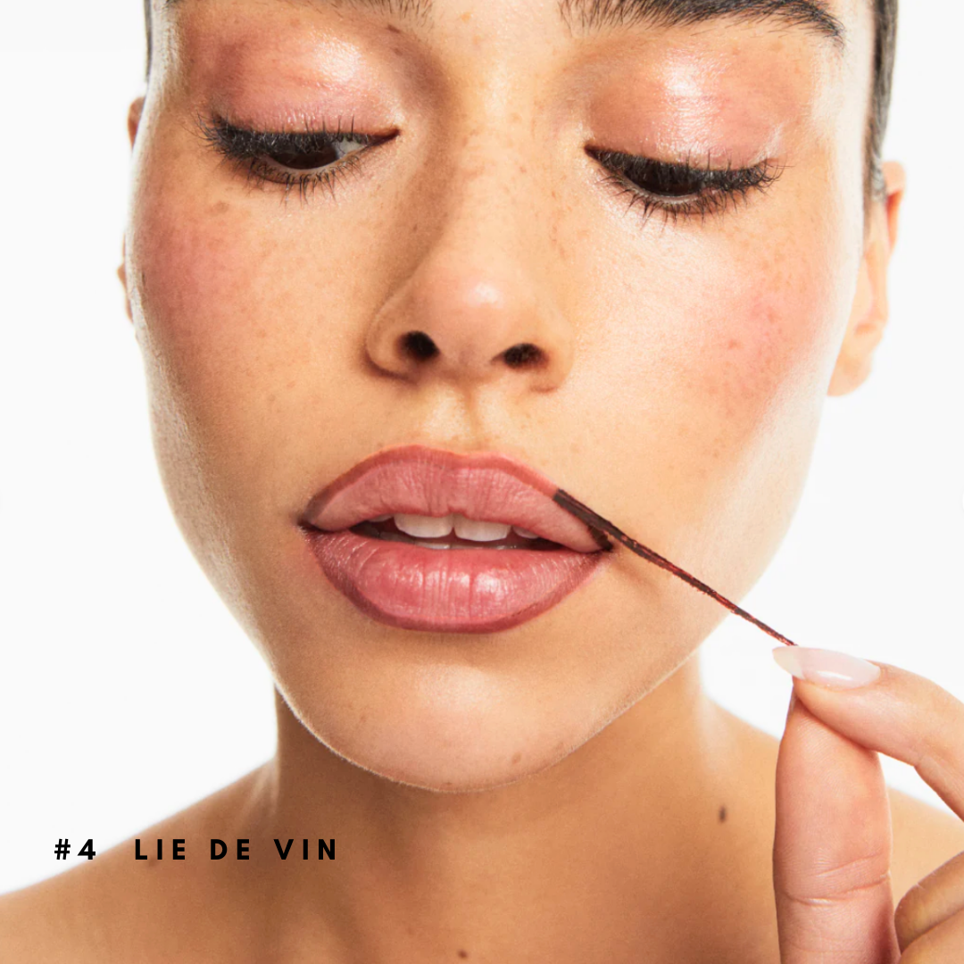 Encre à lèvres semi-permanente et son Révélateur